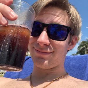 Meet your Posher, Bryce